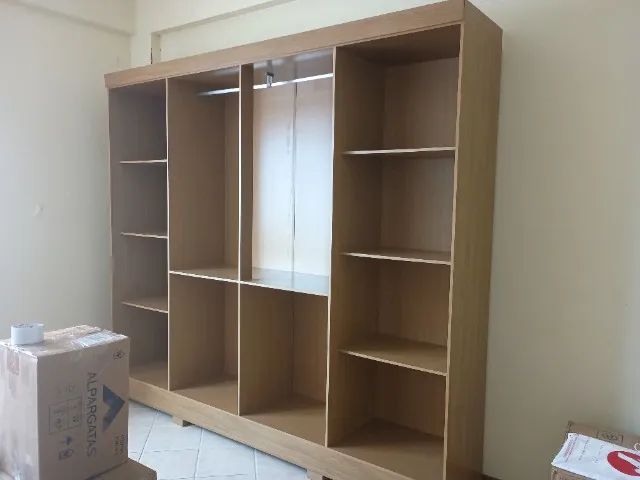 Guarda-roupa 8 portas 