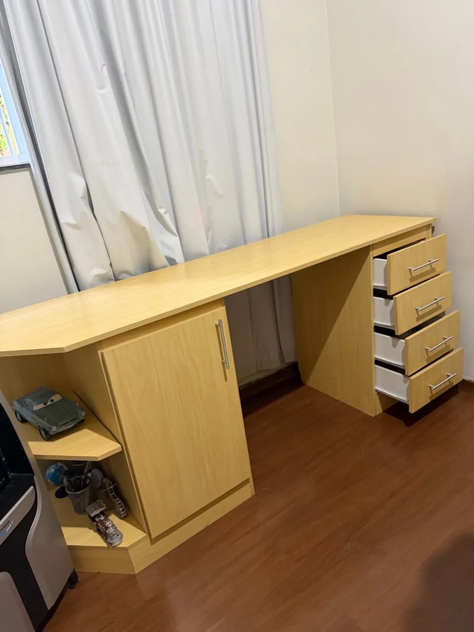 Escrivaninha para quarto 