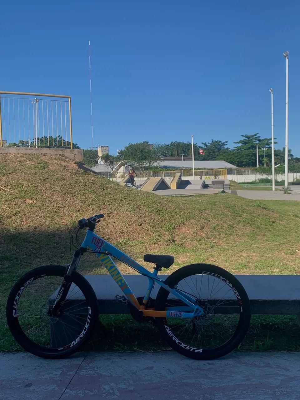 BIKE VIKINGX TUFF 25 e montadinha - Foto 3