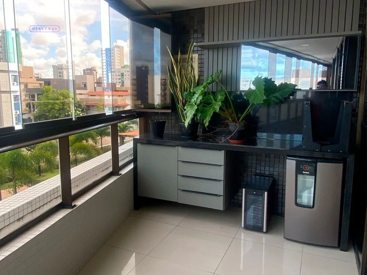 Apto - 3 Quarto(s) - 1 Suíte(s) - 136m²