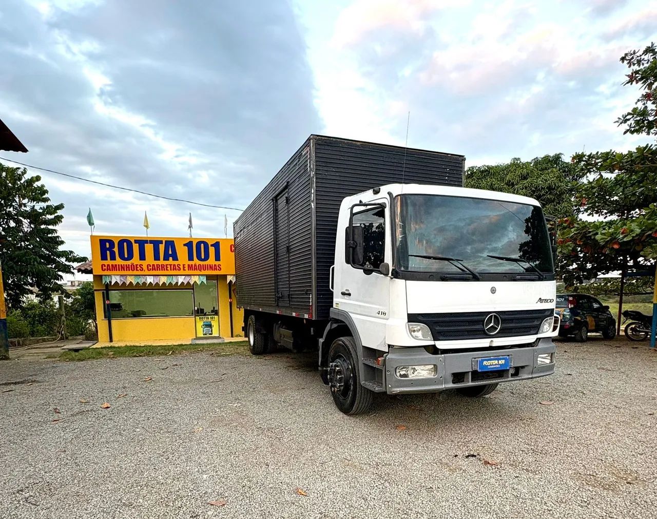 MB 1418 ano 2004 toco baú 7mts!!