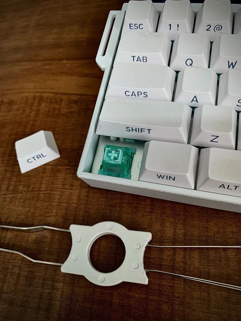 b*e様 SOUTH CLICK Teclado Magnético VEEKOS SHINE 60HE 0.01mm 8000hz - Periféricos e