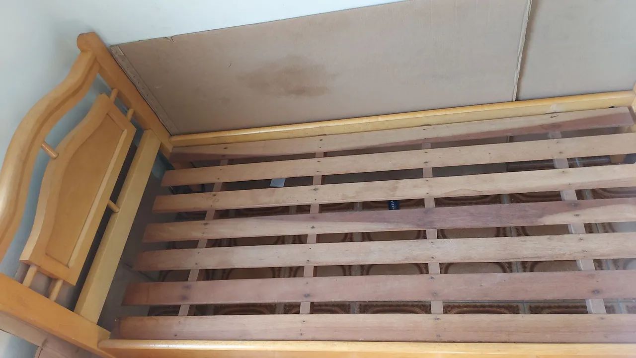 Cama em madeira maciça  - Foto 3