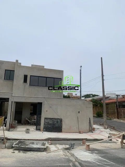 Casa duplex, 3 dormitórios, lavabo, 2 vagas