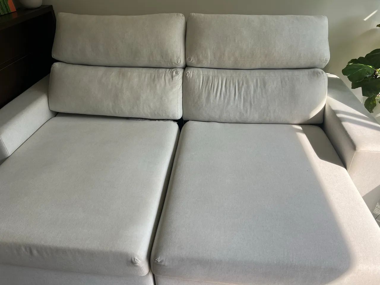 Sofa retrátil 4 lugares cinza claro - Foto 3