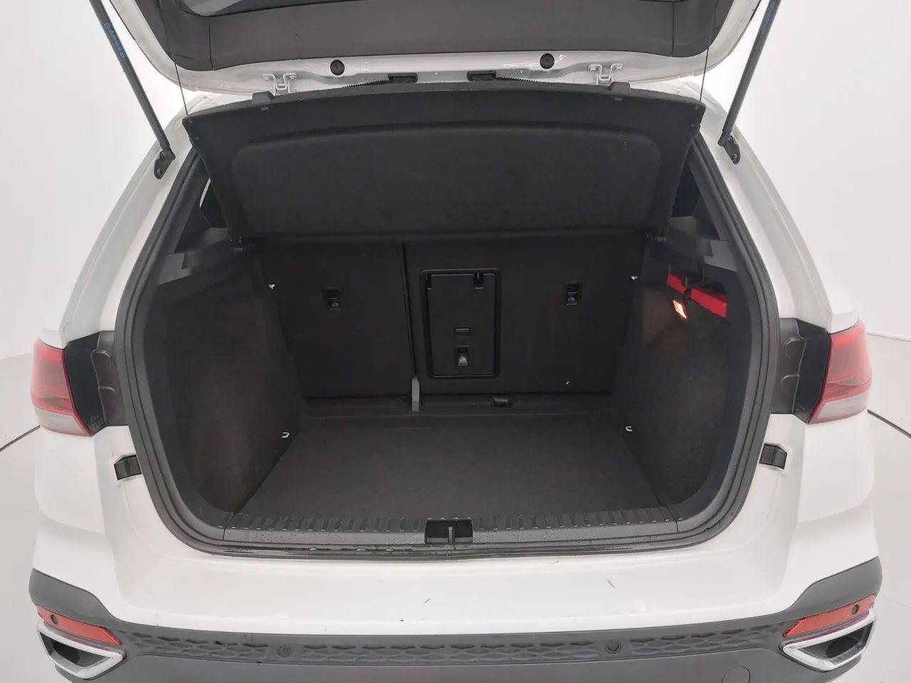 Volkswagen Taos Highline 1.4 250 TSI Flex Aut., foto 9 de 18