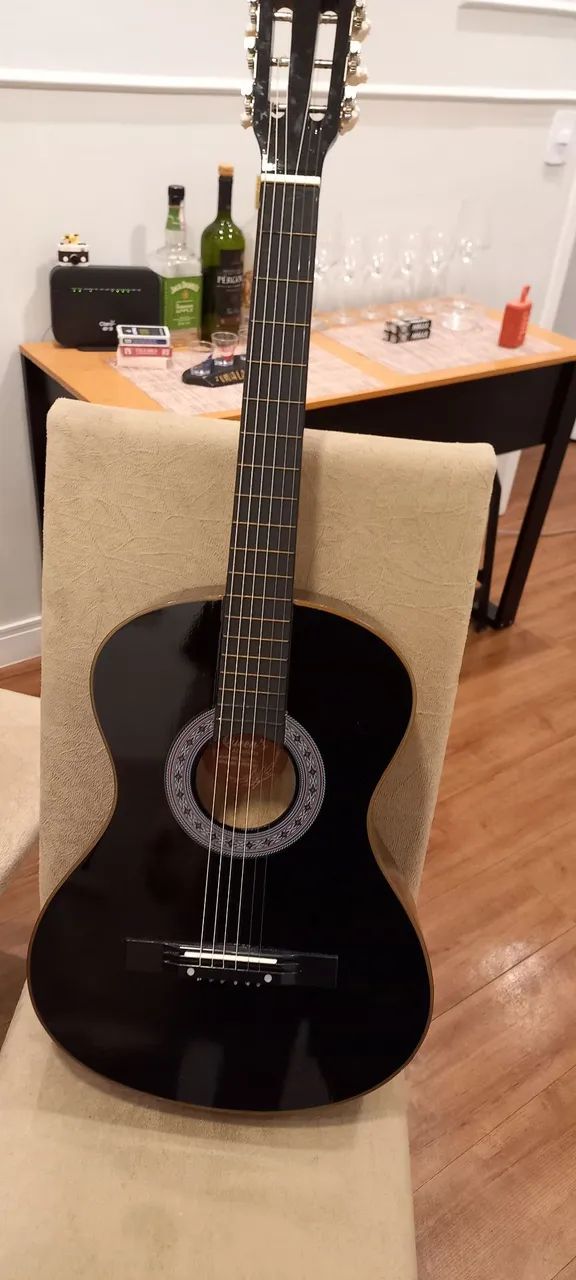Violão clássico Queen's Conthey com cordas aço