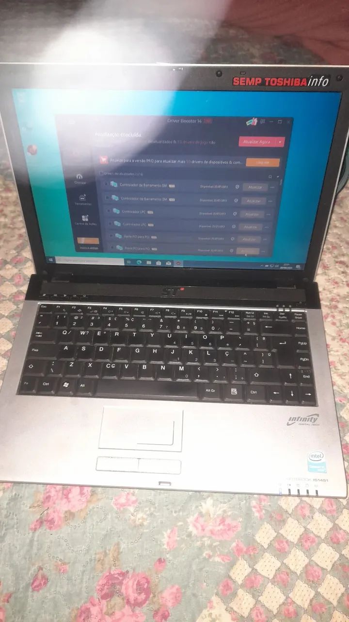 2 cpus e 1 notebook 