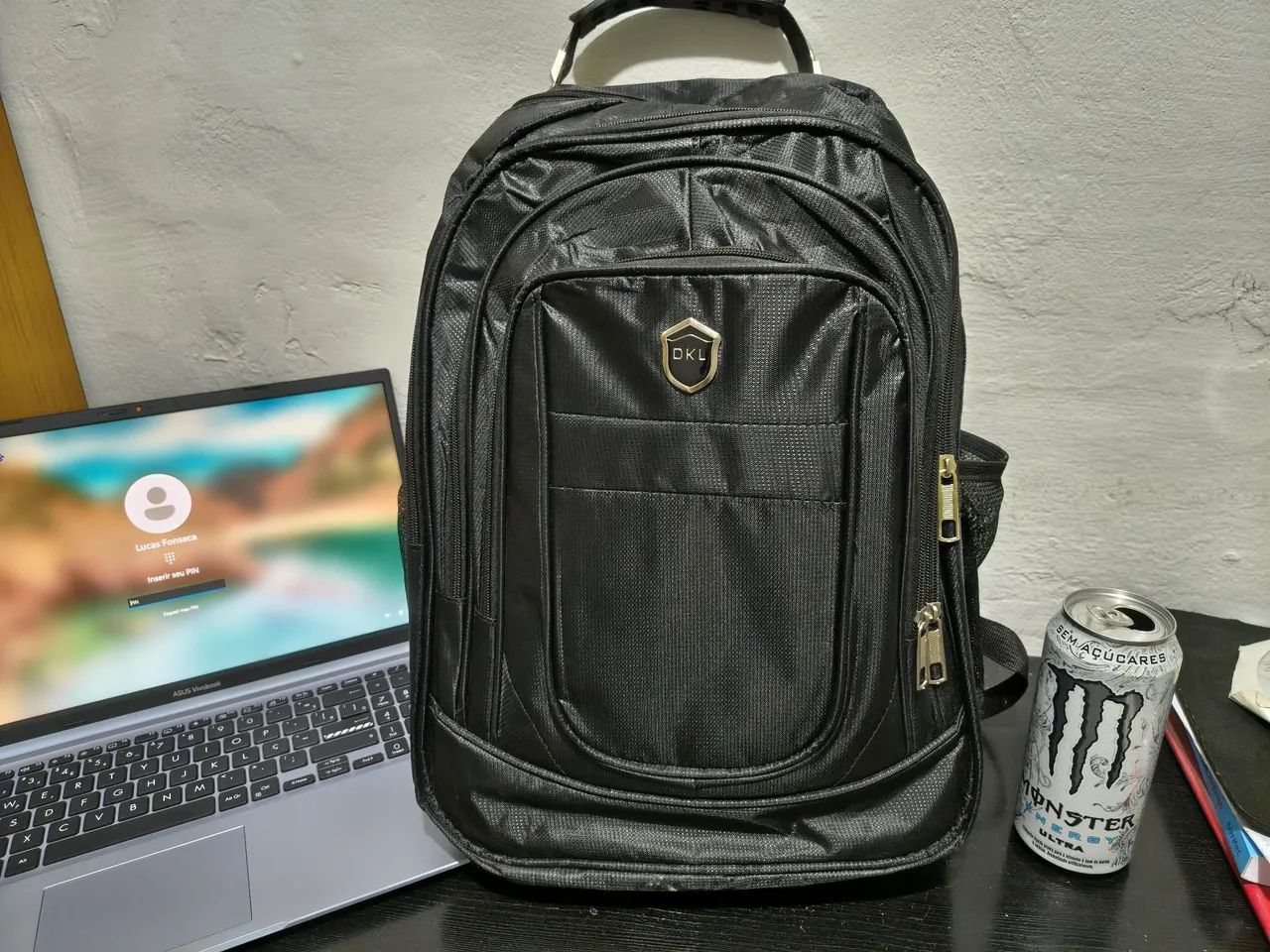 Mochila com 4 bolsos Nova