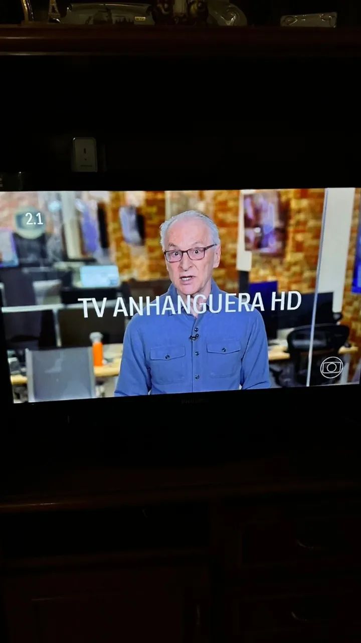 TV PHILIPS 32" - NÃO É SMART - Foto 2