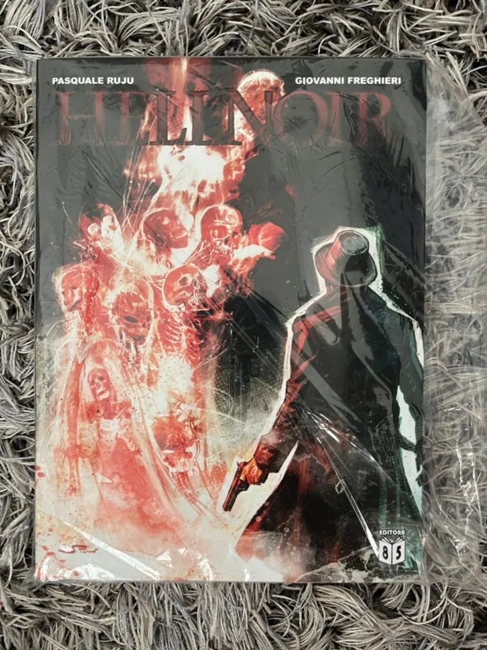 HQ Lacrada Hellnoir de Pasquale Ruju