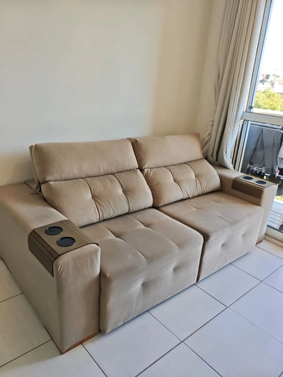 Sofá 3 lugares Retratil Suede Marron - Mobly