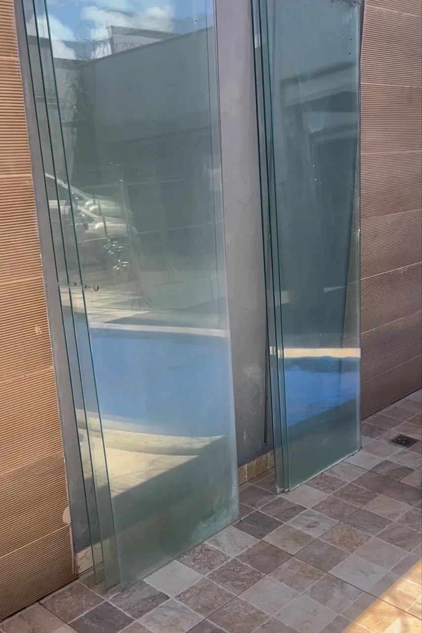 Box de banheiro com porta fixa e porta de correr  - Foto 4