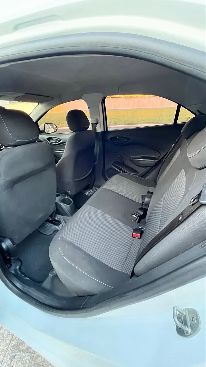 Chevrolet Onix Hatch LT 1.0 8V Flex Mec. 4P 2017 - Foto 5