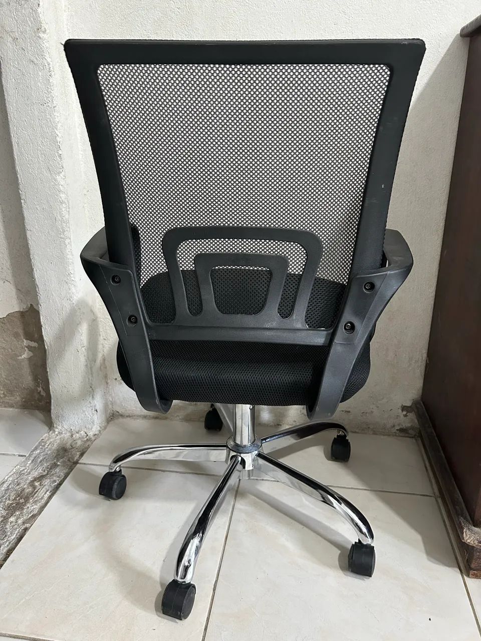 Vendo cadeira de escritório  - Foto 5