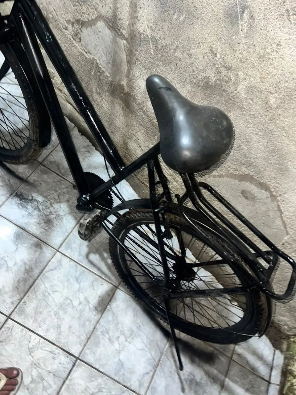 Bicicleta com cestinha e bagageiro  - Foto 3