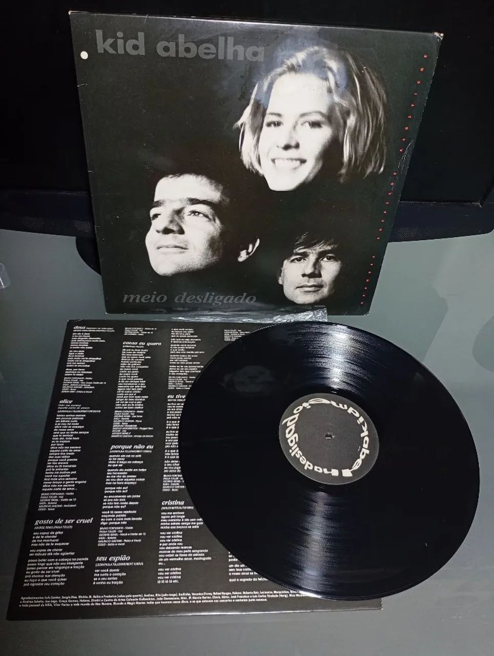 LP KID ABELHA Meio Desligado Disco De Vinil 