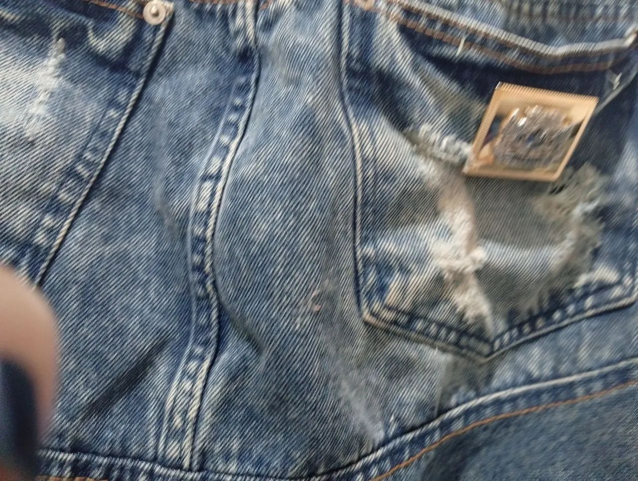 Saia Jeans Destroyed Com Babado E Faixa Amarrar - Tamanho M - Foto 5