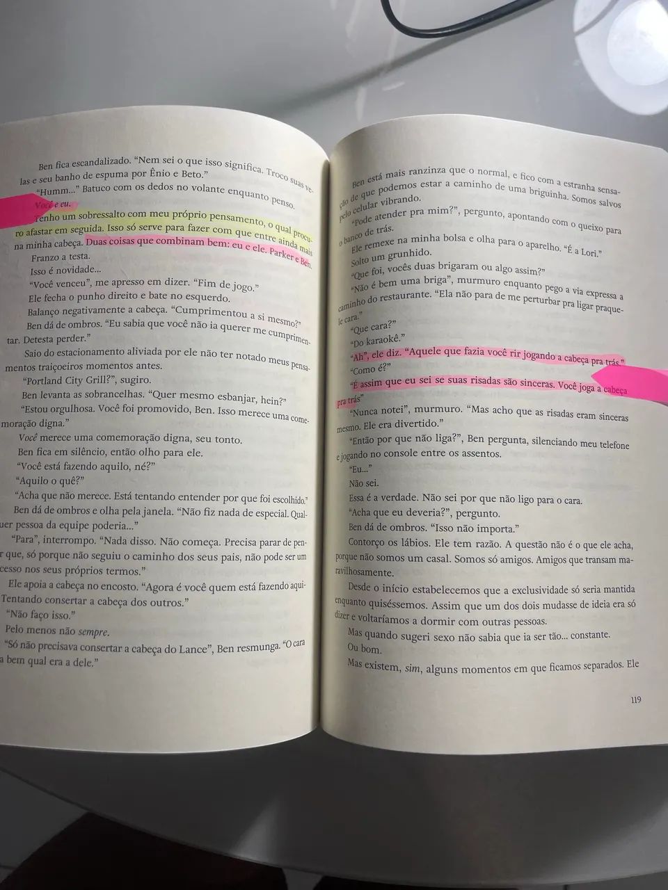 Livro mais que amigos - Foto 3