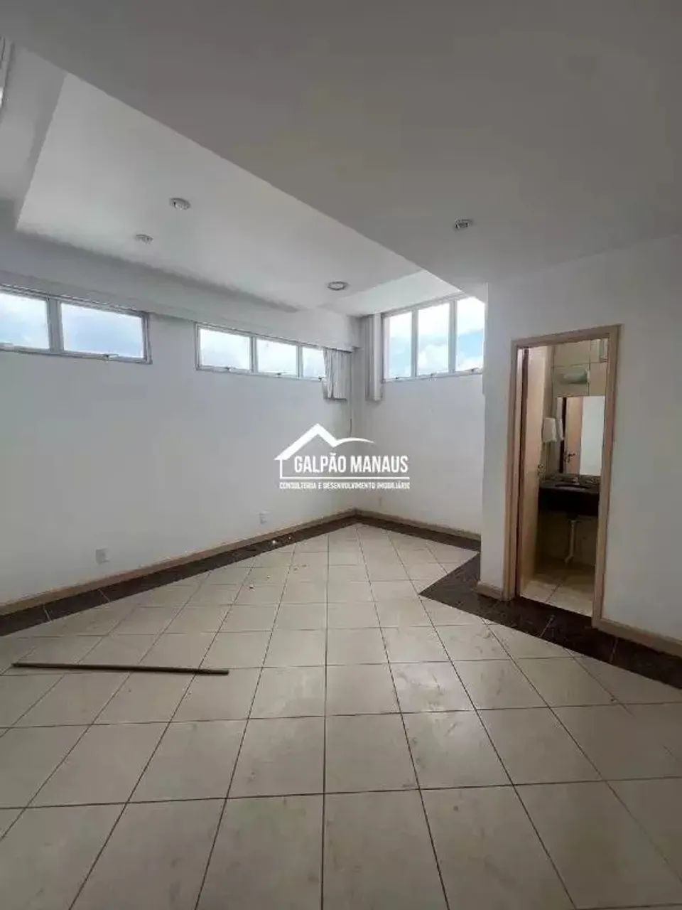 Galpão Manaus - Prédio Comercial - 1.600 m² - Praça 14 - PRL179 - Foto 5