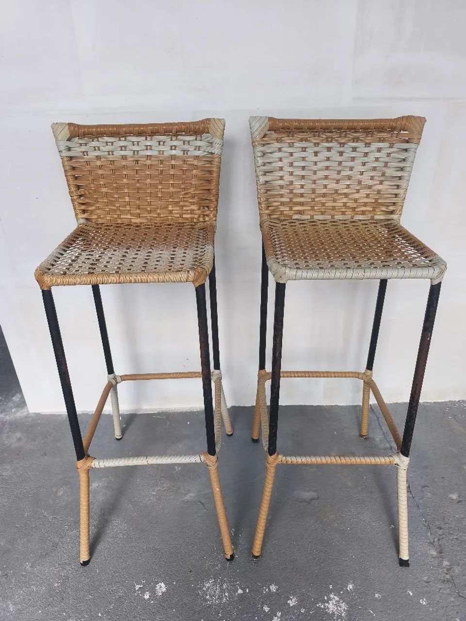 BANQUETAS ALTAS