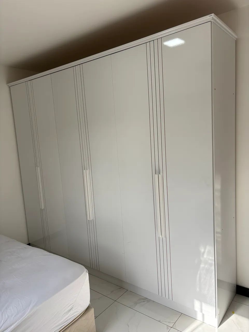 Guarda Roupa MDF 6 Portas / 4 Gavetas 