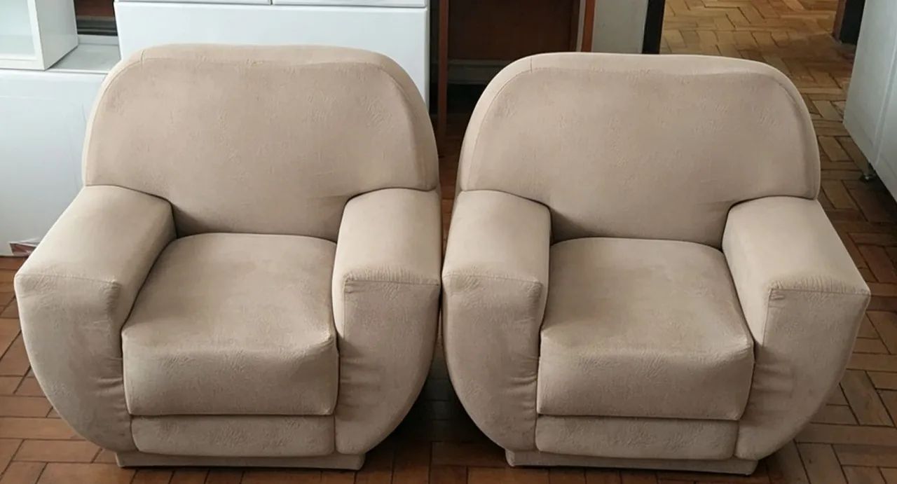 Vendo sofá para 3 lugares e 2 poltronas confortáveis  - Foto 2