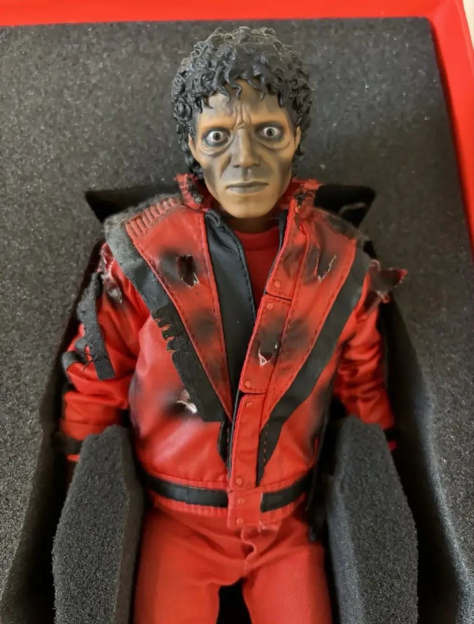 Michael Jackson 1/6 Action Figure Thriller Version - Hot Toys