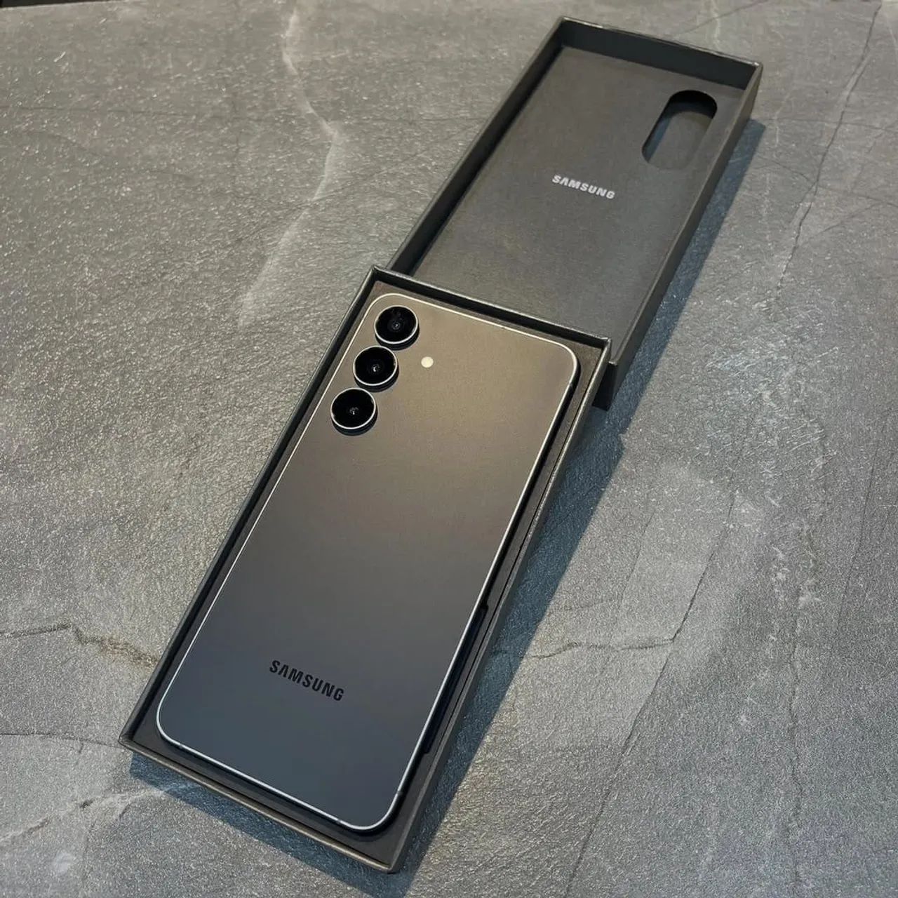S25 fe - 256 gigas 