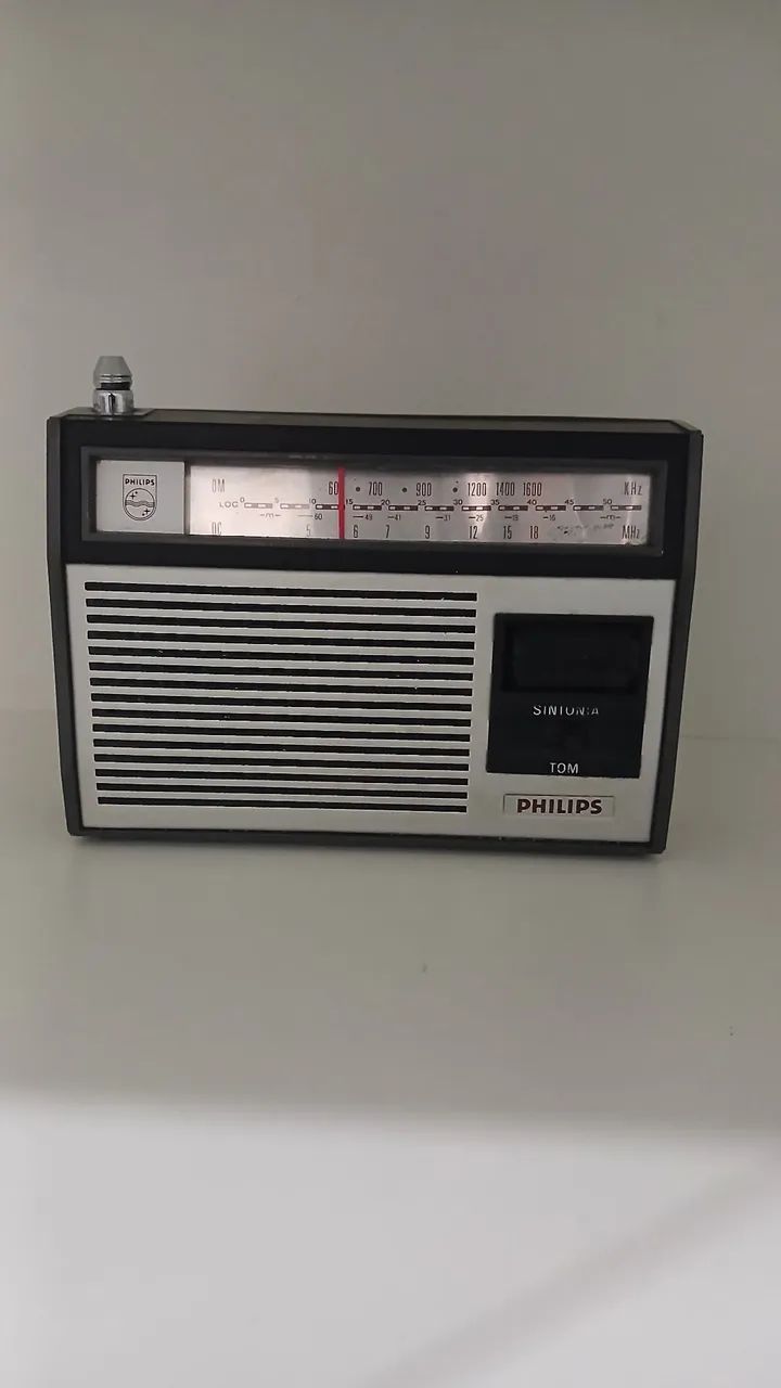 Rádio antigo