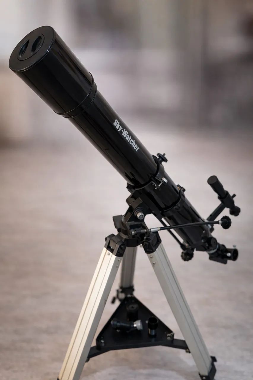 Telescópio Sky Watcher 70/700