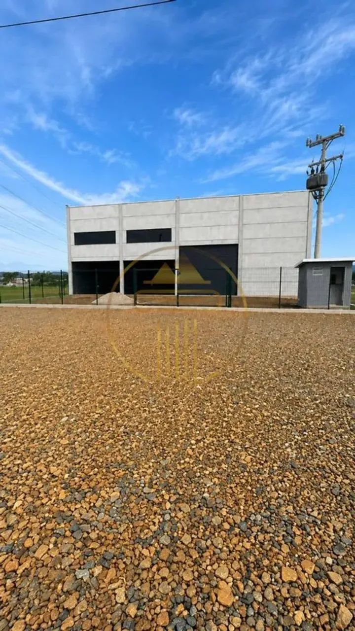 Galpão para alugar no bairro Nova Descoberta, Tijucas-SC