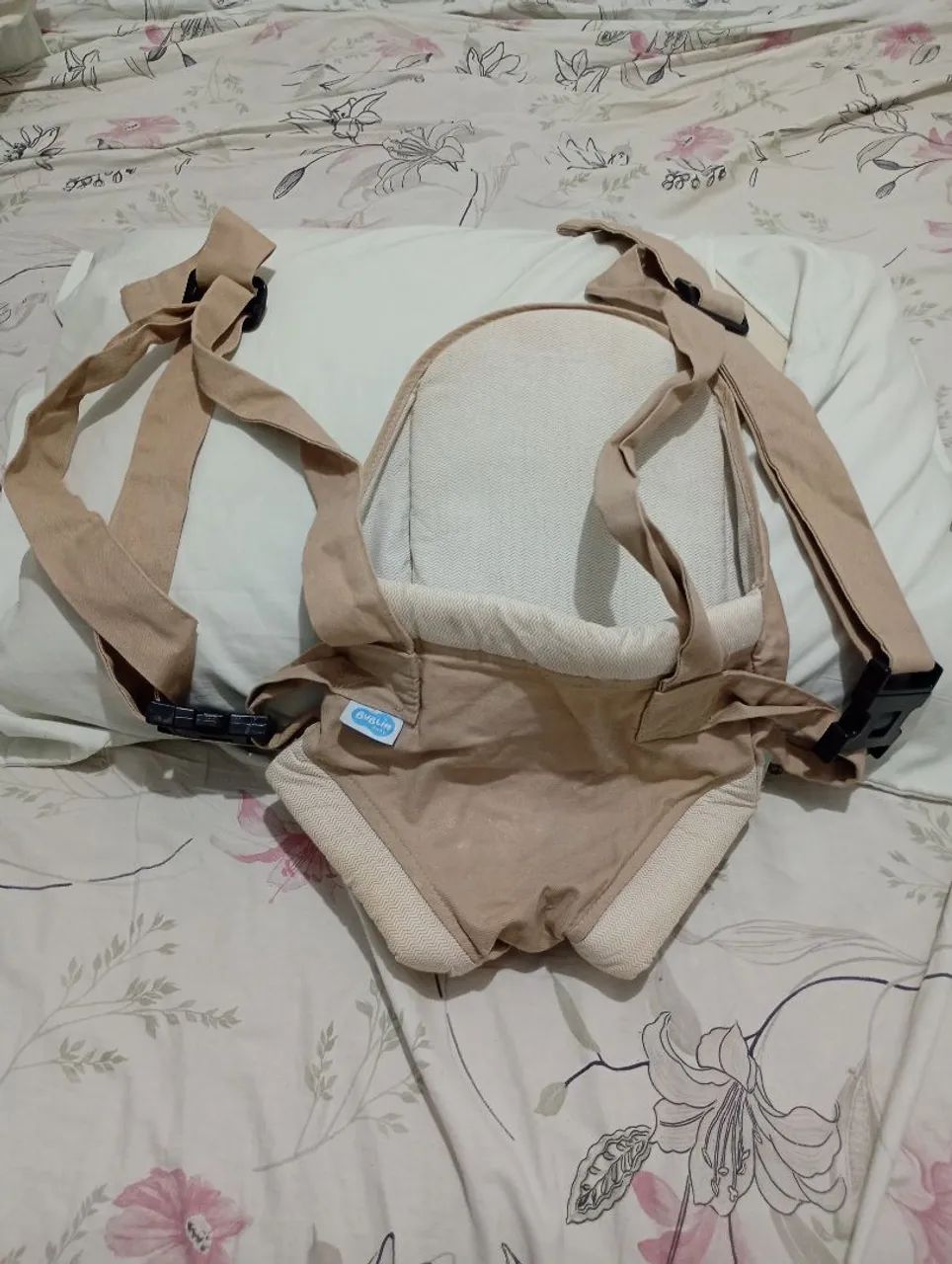 Canguru para bb bege semi novo buboim