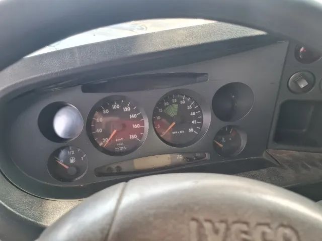 Iveco 70c16 - chassi, reboque no documento - Foto 4