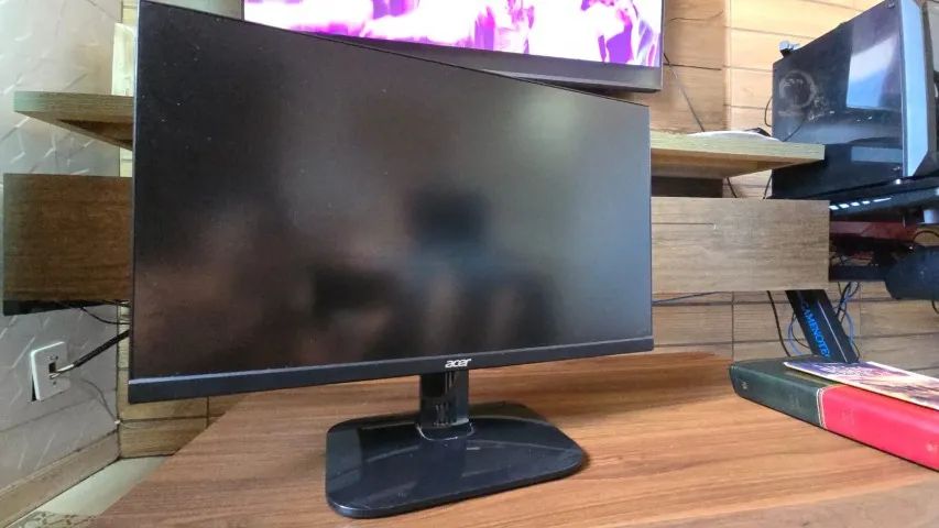 Monitor Game Acer para retirada de peça