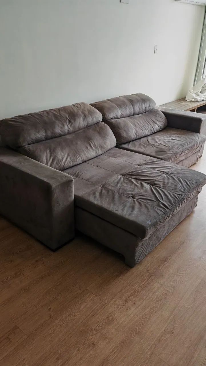 Sofá retrátil Suede cinza 2,5m - Foto 3