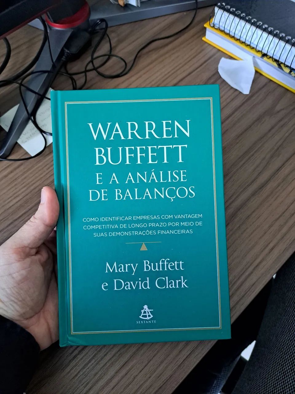 Warren Buffet e a análise de balanços - Capa Dura