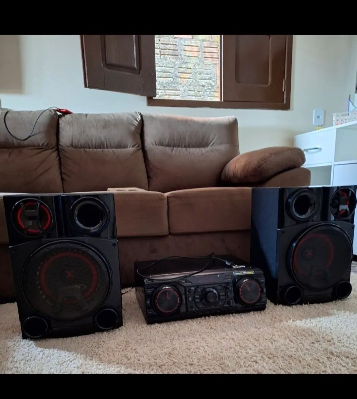 Som 1800 watts 