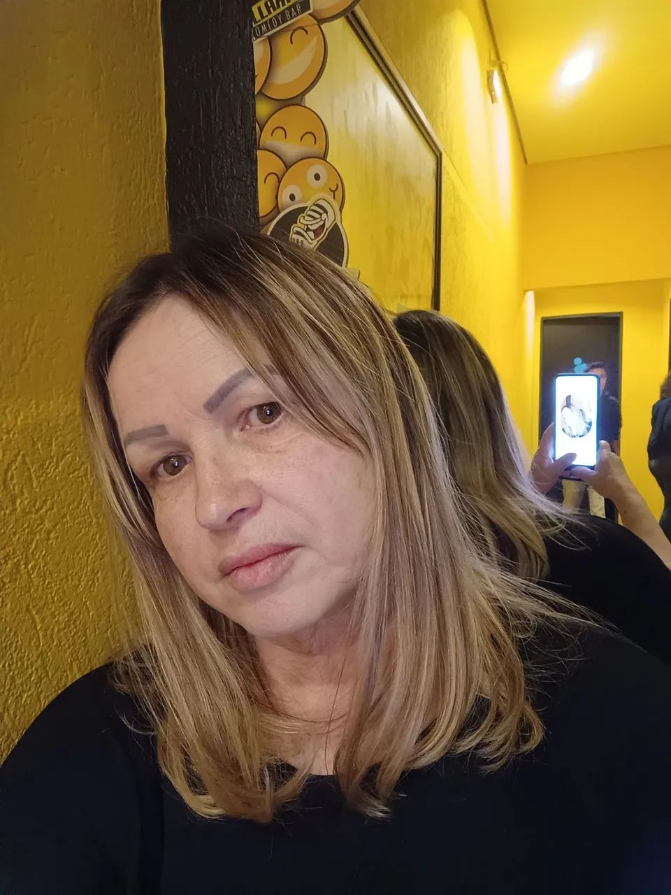 Babá, cuidadora.