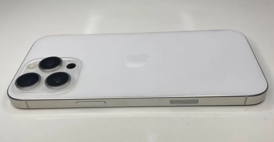 iPhone 16 Pro Max - Foto 3