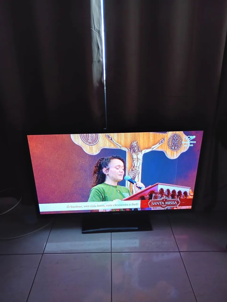 TELEVISOR SAMSUNG 55 POLEGADAS IMAGEM DE CINEMA DE ALTA QUALIDADE ESTAMOS VENDENDO TUDO  - Foto 2