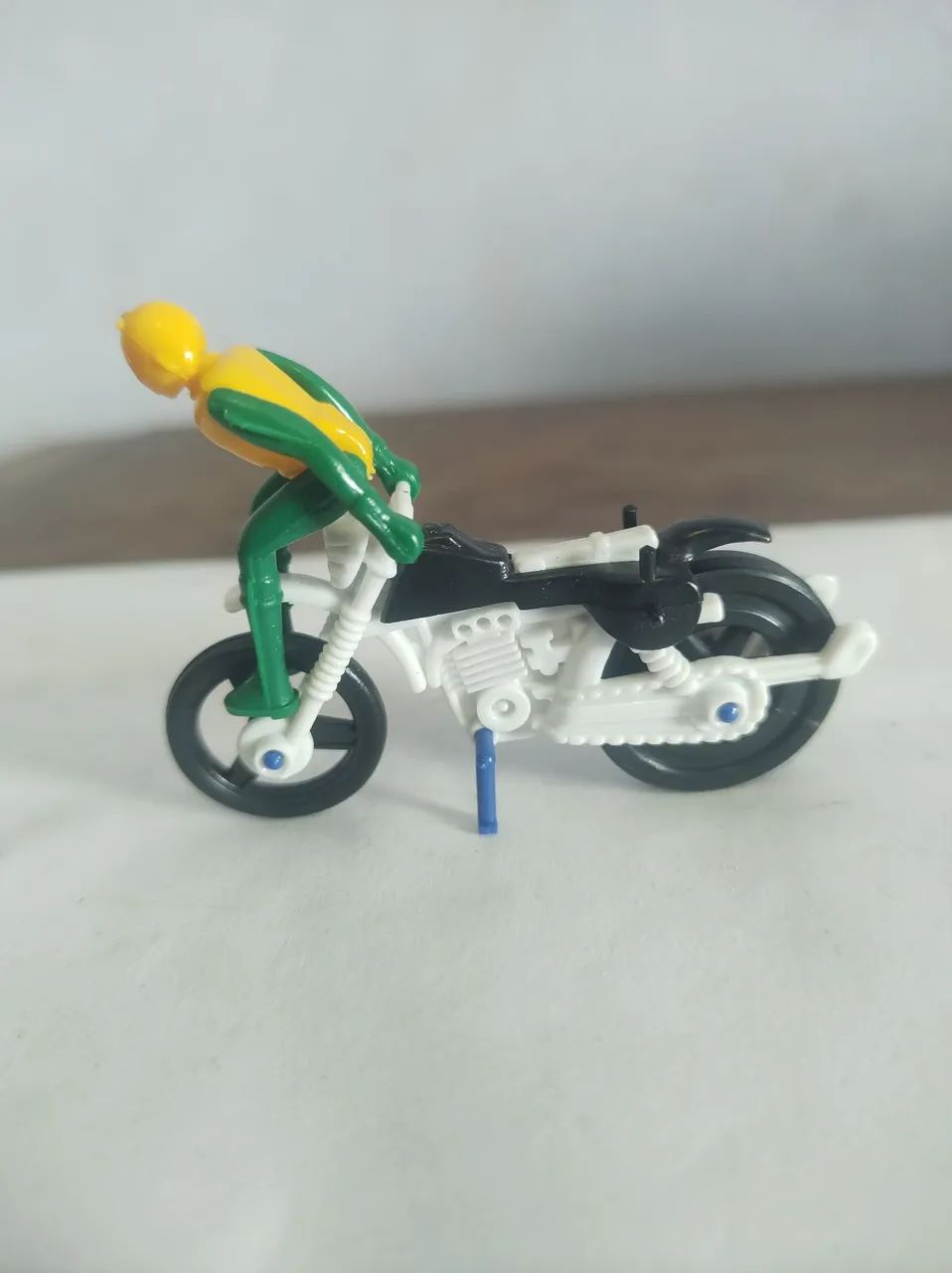 Brinquedo Antigo Motinha Pevi - Foto 4