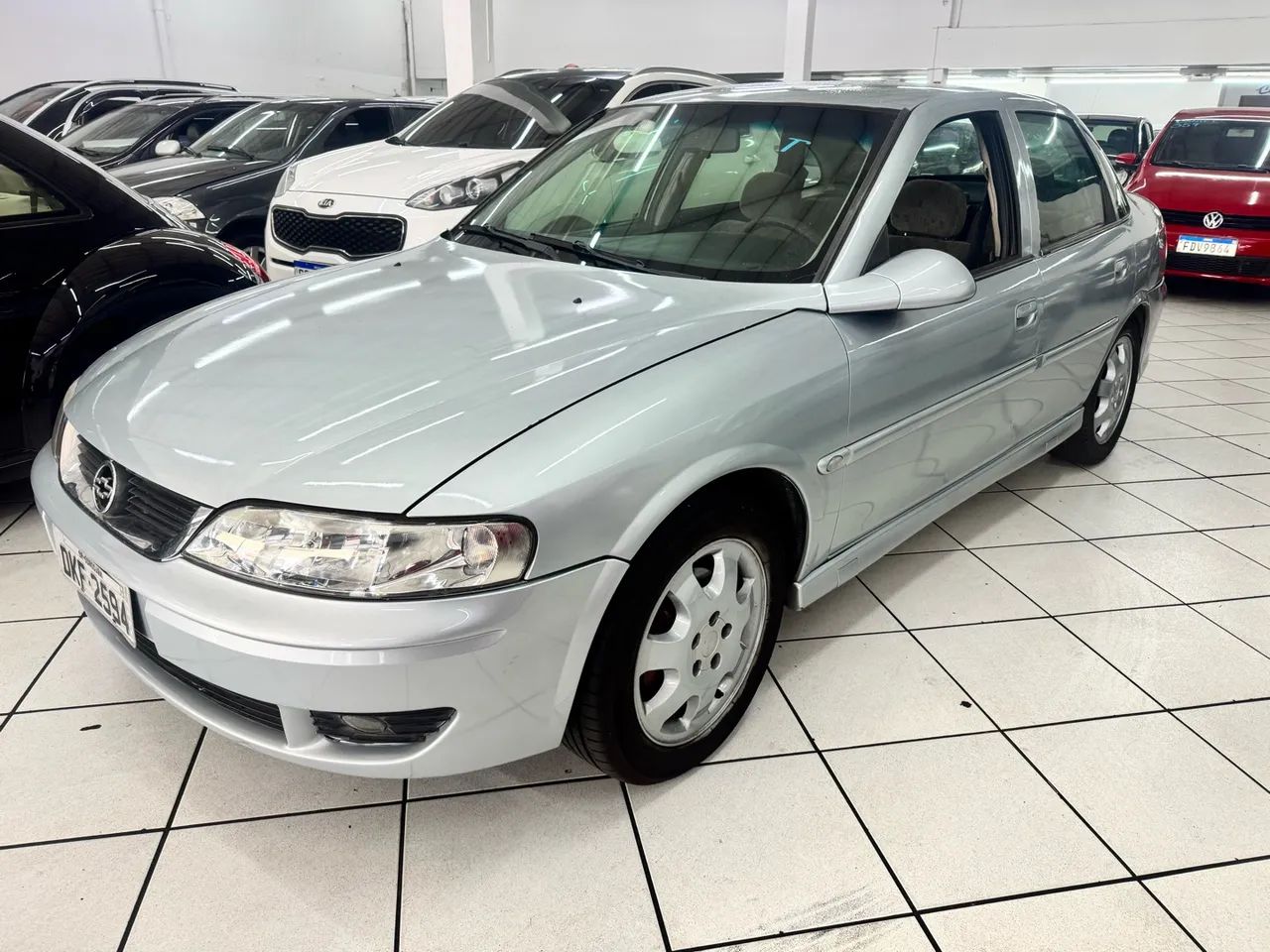 Chevrolet Vectra Vectra CD 2.2 16V / 2.0 16V Mec./Aut. 2004