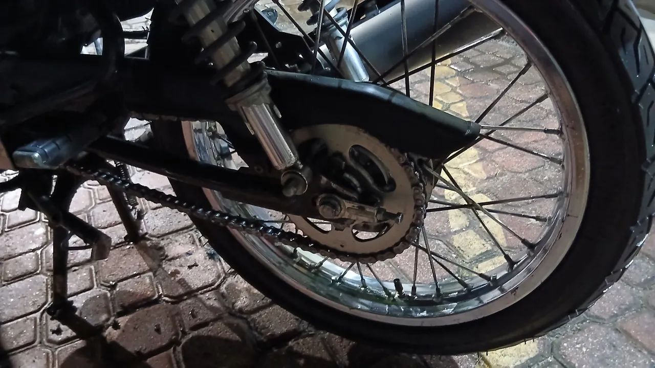 YBR 125 K1 2014 - Foto 5