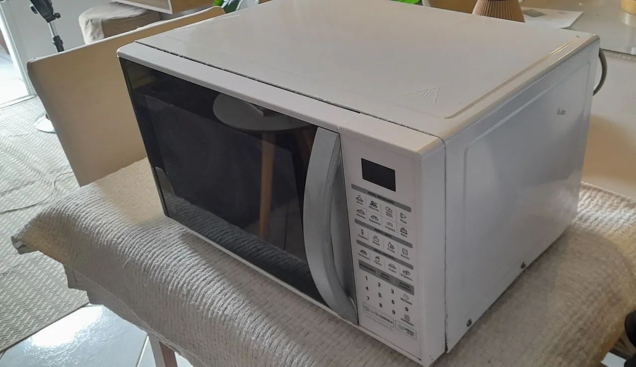 Microondas LG easy clean 
