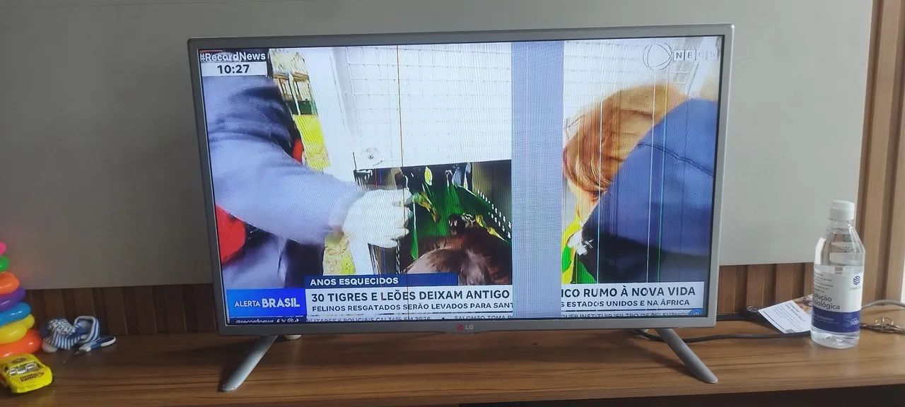 Tv LG 32lb560b( está como algumas linhas) - Foto 2
