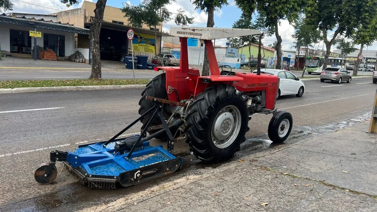 Trator MF275 com Roçadeira  - Foto 2