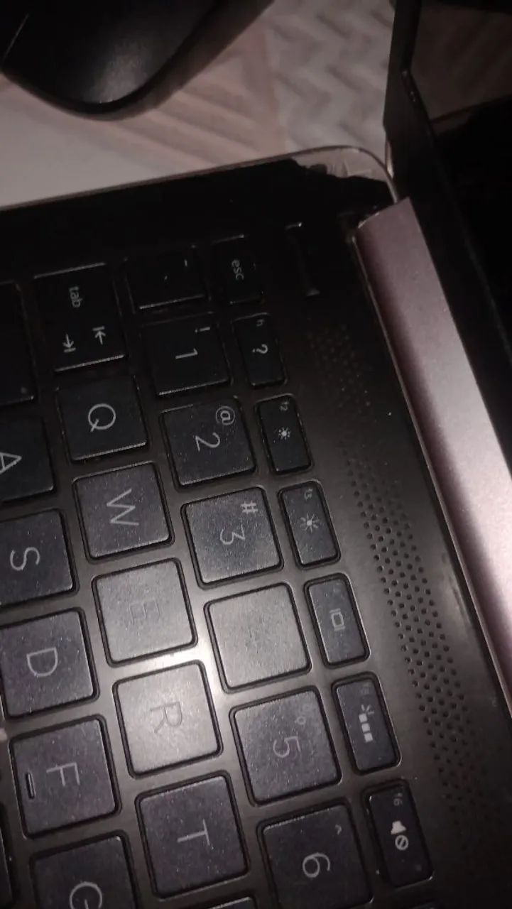 Notebook HP tudo funcionando negócio e troco
