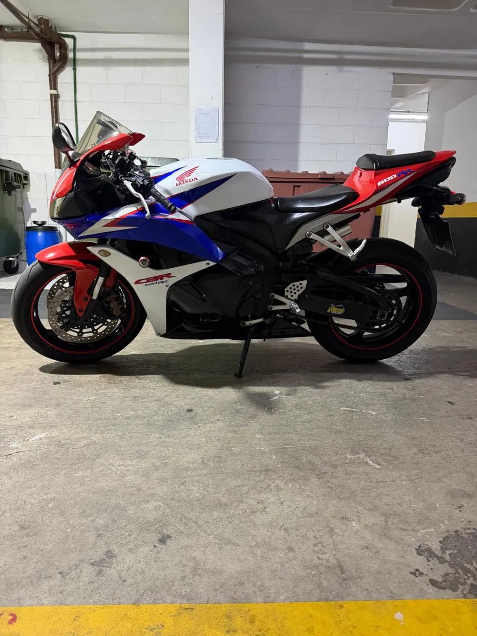 CBR 600RR - Foto 2