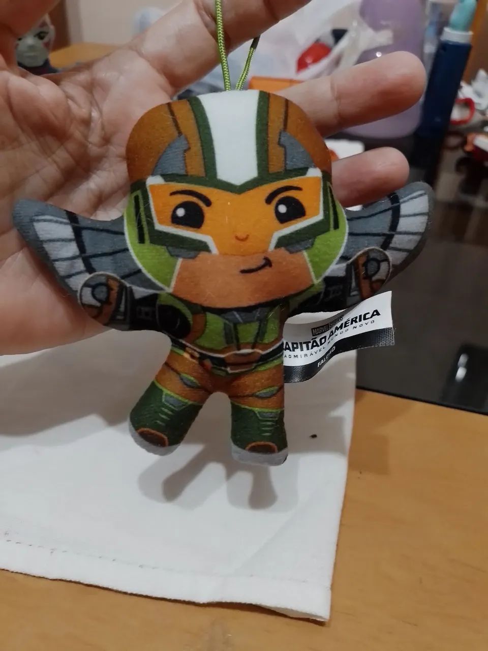Chaveiro pelúcia da Marvel Capitão America Mcdonalds